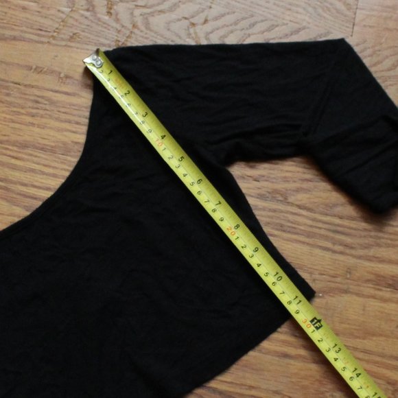 Best Cody Long Sleeve Crop Top - Picture 4 of 6